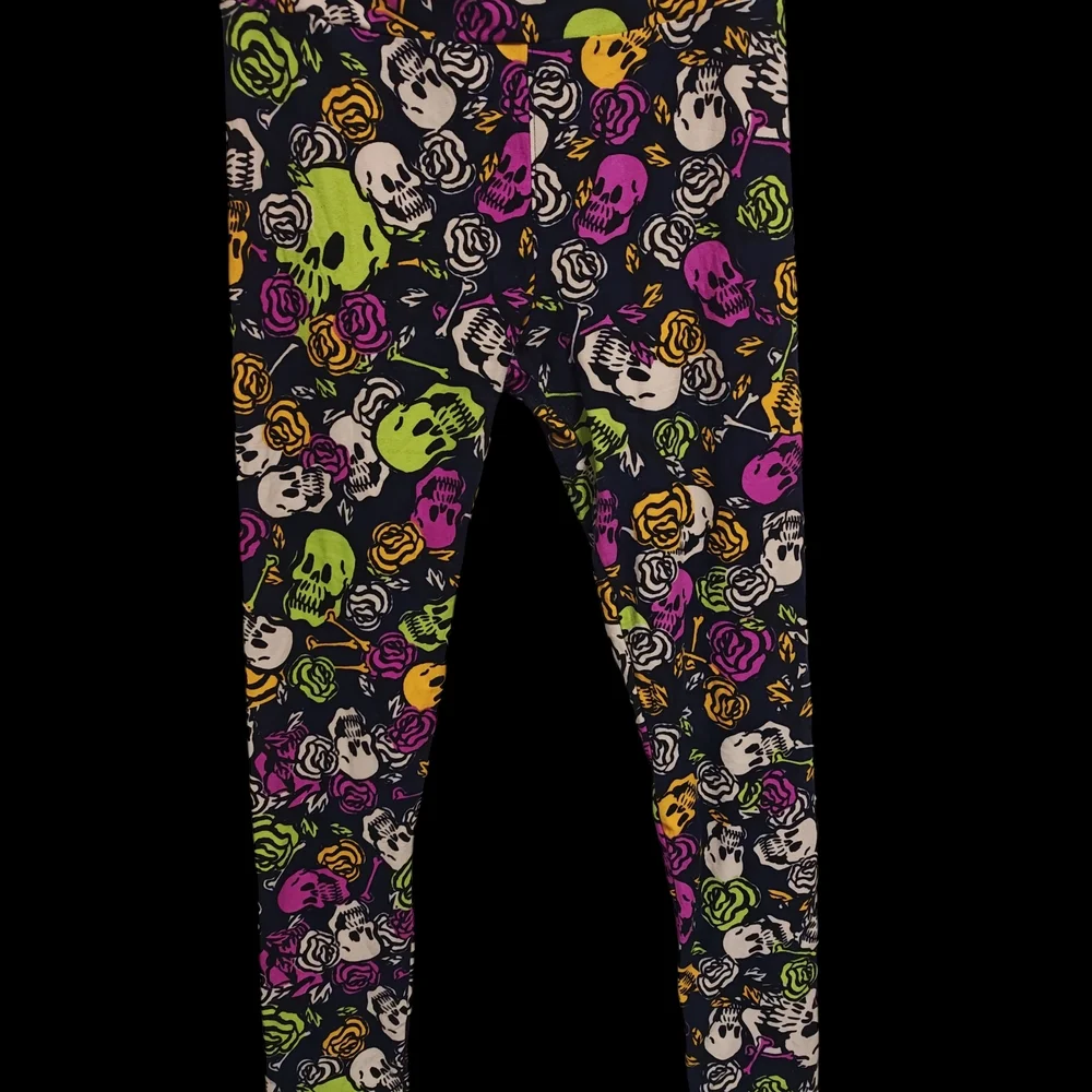 LuLaRoe Leggings with Skulls And Roses